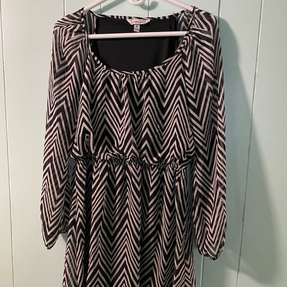 Make Offer Size Medium printed dress